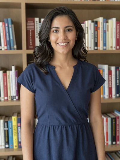 Valeria, 31, Mexican single from Mexico City in a modern library setting
